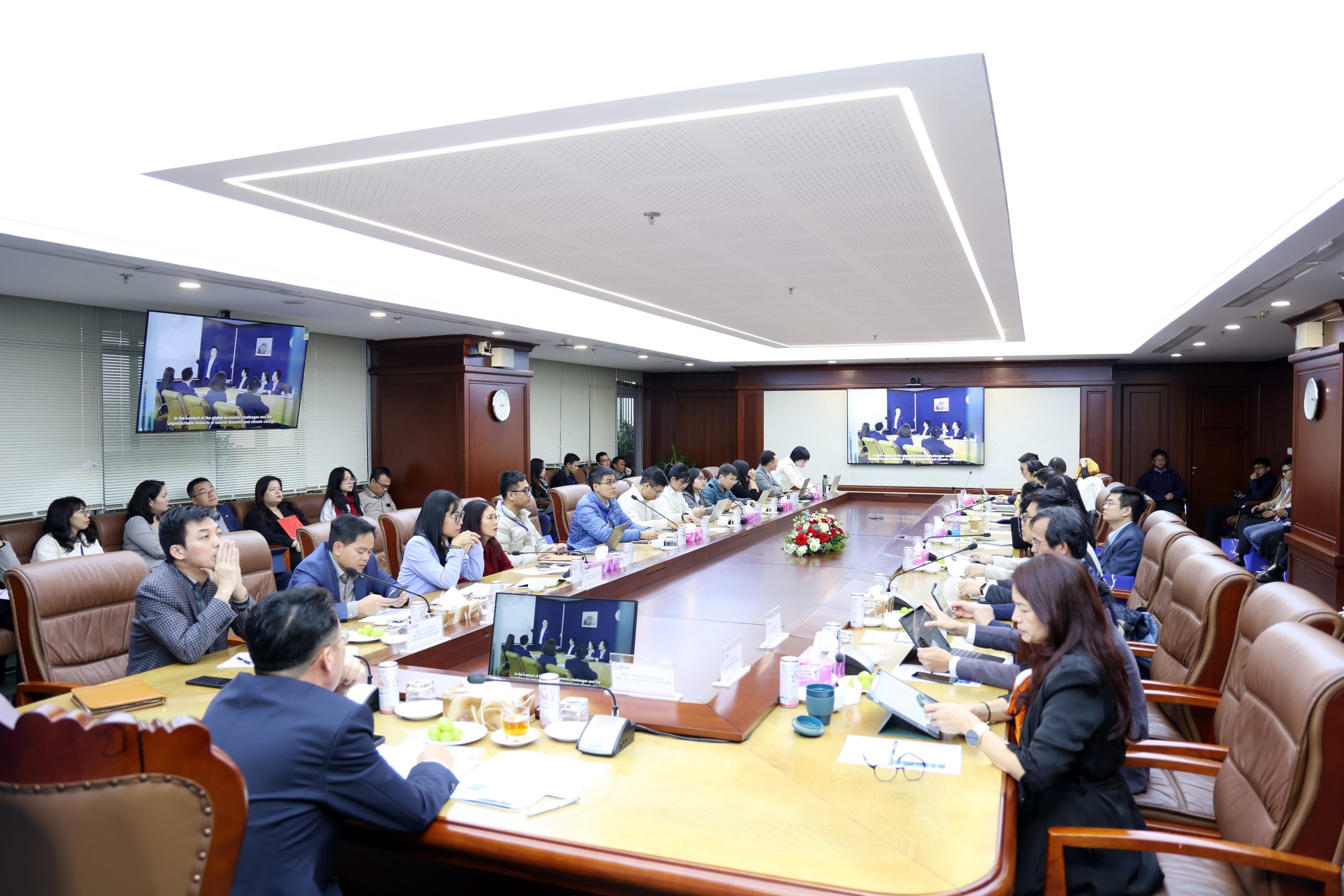 Pvi Investors Meeting 12.12.2024