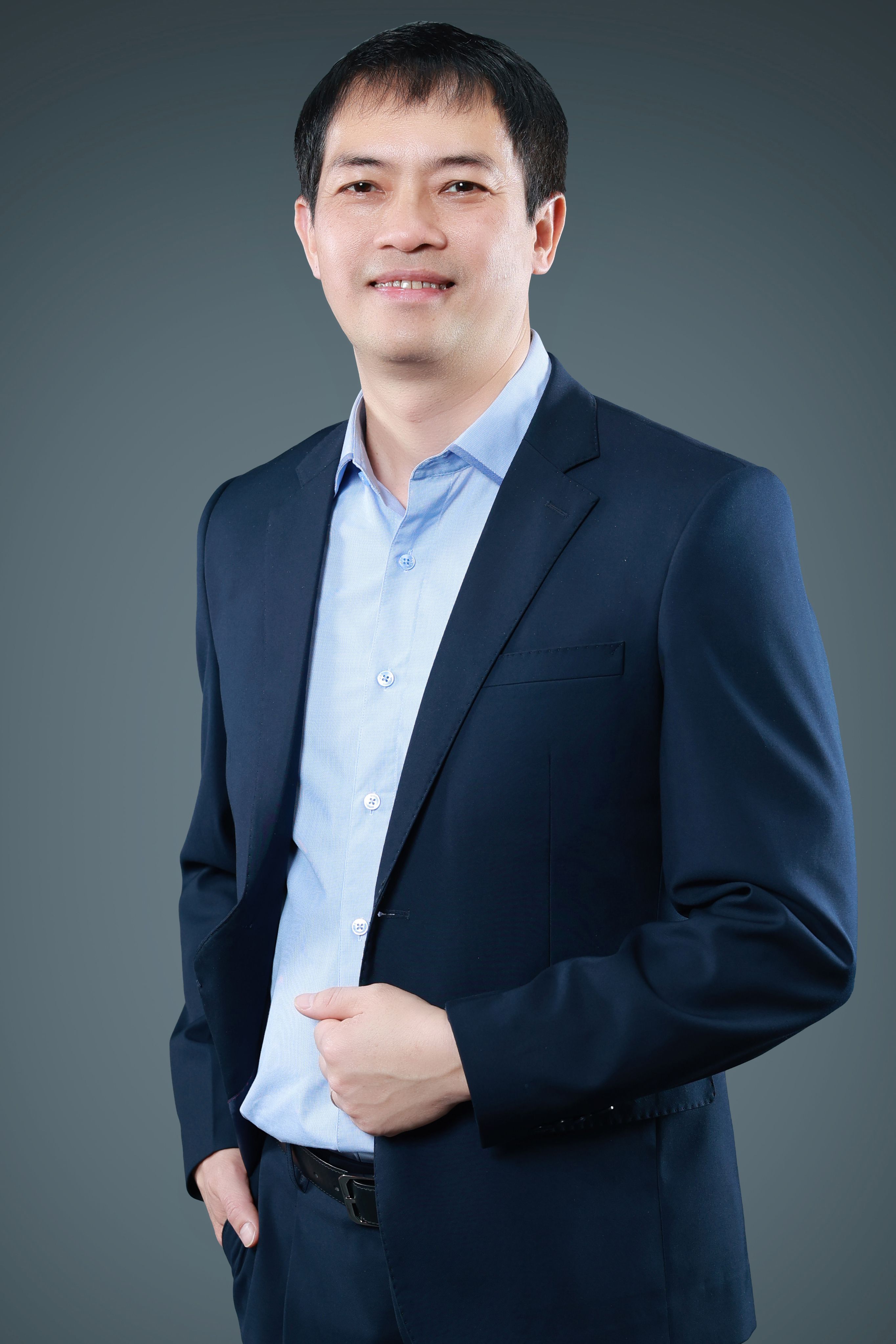 Mr. Le Viet Hai https://mbs.com.vn/media/am4fqdtj/chu-tich-hdqt.jpg