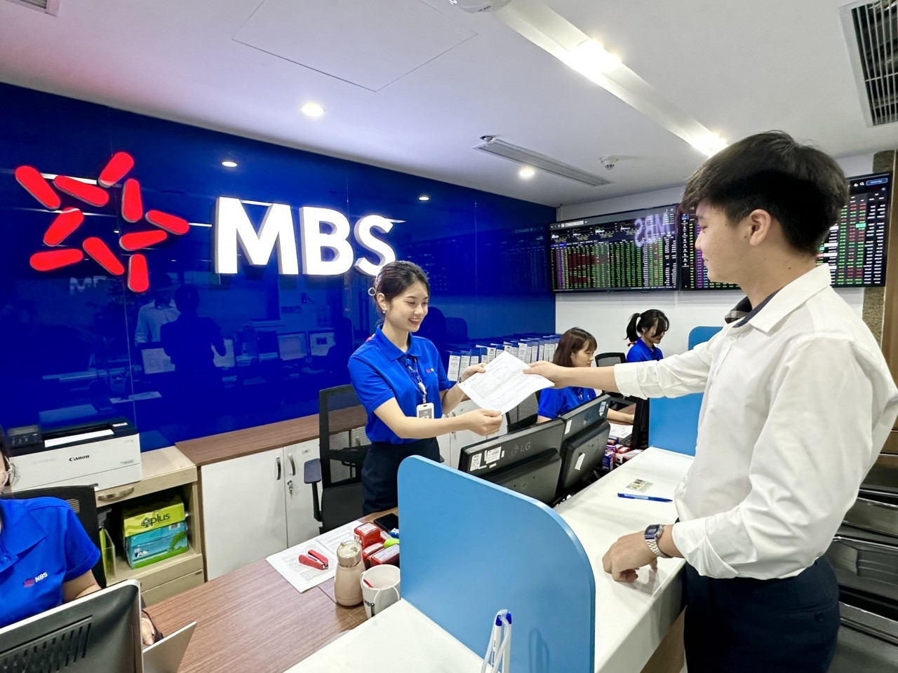 Mbs Tiep Tuc Tang Von De Hien Thuc Hoa Co Hoi Khi Uptrend Dinh Hinh 20230908160348