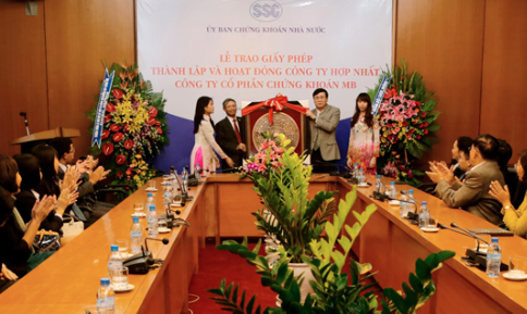 Hợp nhất MBS – VIT được bình chọn là 1 trong 10 sự kiện chứng khoán nổi bật nhất năm 2013