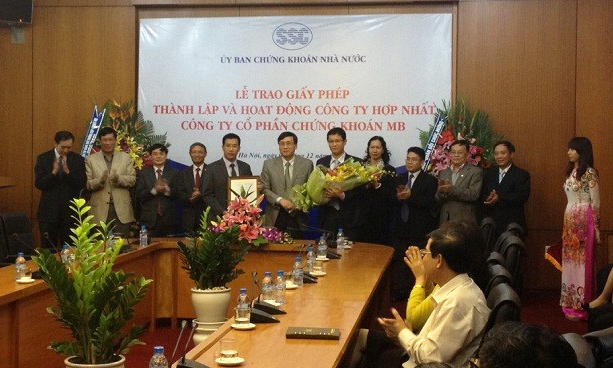 MB chuyển đổi trái phiếu, MBS tăng vốn gấp đôi lên 1.221 tỷ đồng